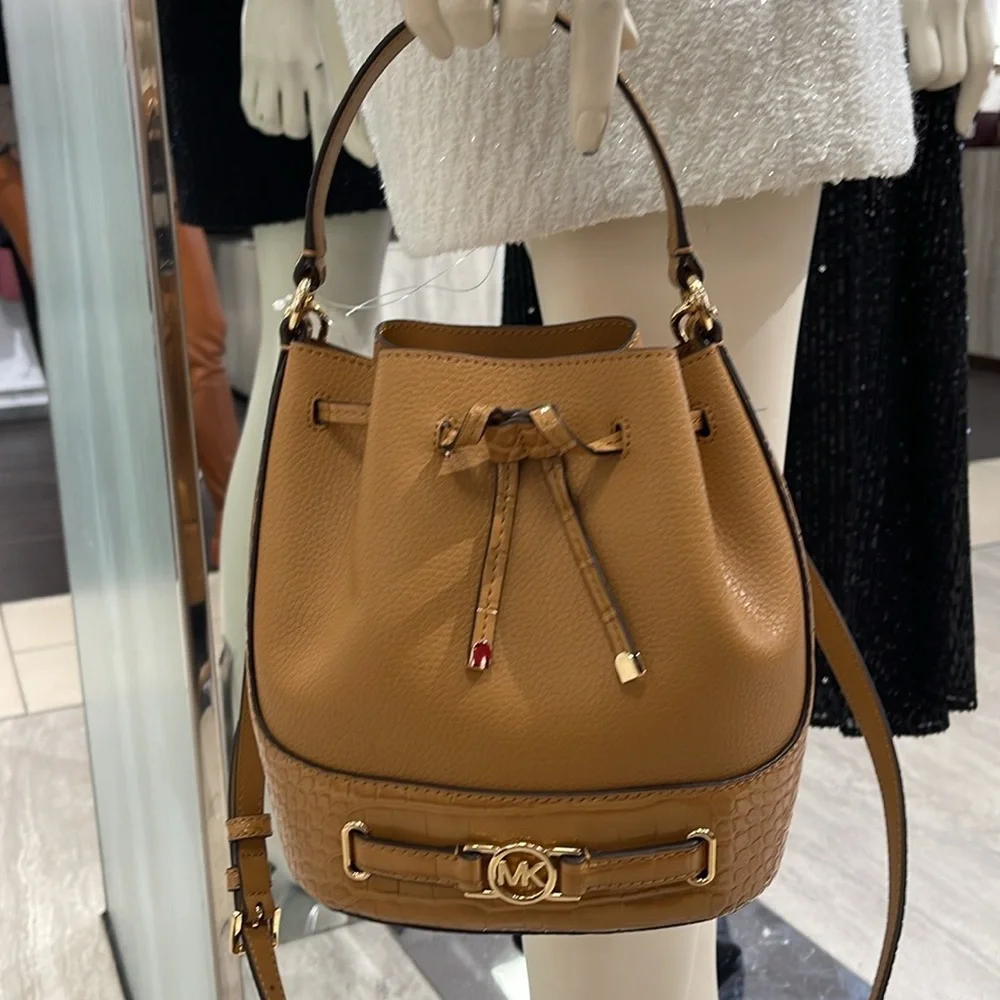 MICHAEL KORS Reed Medium Pebbled Leather Belted Bucket Messenger Satchel Crossb - Picture 11 of 16